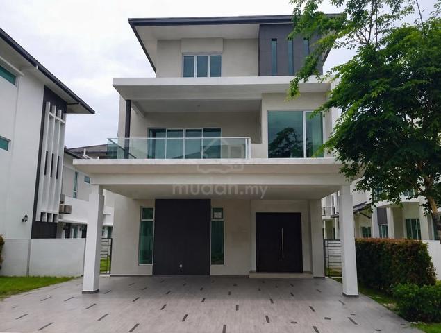 Isola Villa @ Senibong Cove, 3 sty Link Bungalow with good environment 1