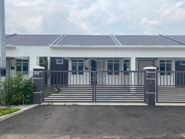 Single Storey House | Putrimas, Kluang | 3R2B 1