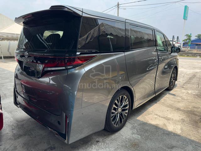 2025 Vellfire 2.4 Z PREMIER METALLIC GREY SIDESTEP - 2