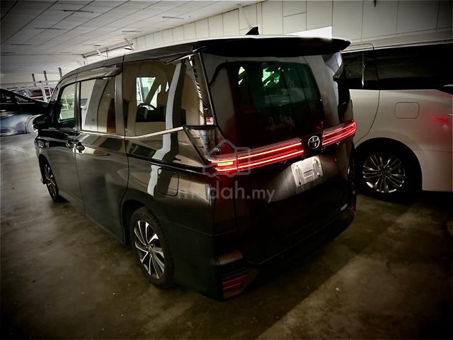 2022 Toyota VOXY 2.0 S-Z (A) - 2