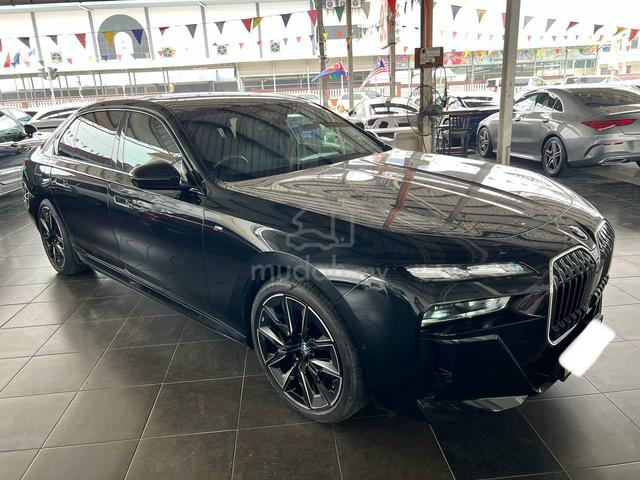 2023 Bmw I7 3k milage Under warraty 2030 - 1