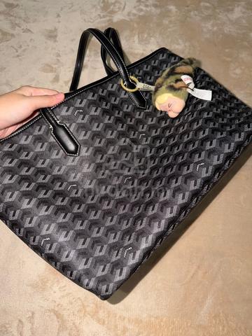 christy ng totebag - photo 4 of 6
