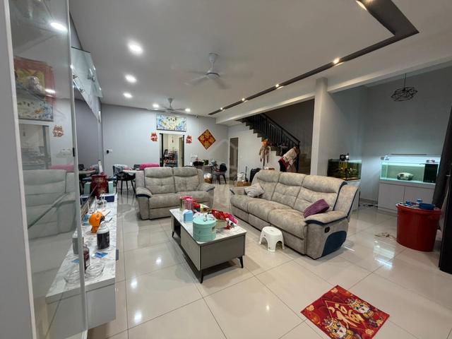 Bukit indah Iskandar puteri senadi hills double storey fully renovate 1