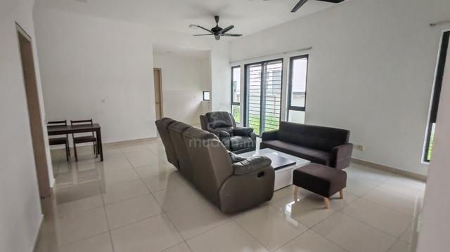 Bandar Rimbayu Periwinkle Double Storey Cluster Semi D 1
