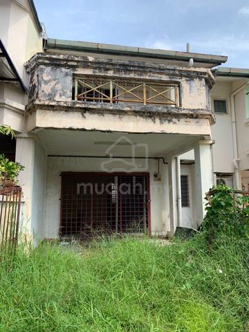Lukut Springhill UCSI Double storey terrace 1