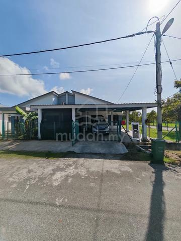 Wan to sell Corner Lot Terrace HousePerumahan Makmur Karak Setia 1