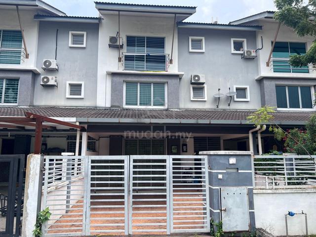 Teluk Pulai , D' Anjung . 2.5 storey terance. 1