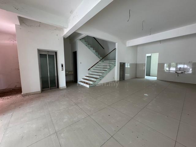 Brand New D'island Residence Nautilus 3 Storey Superlink In Puchong 1
