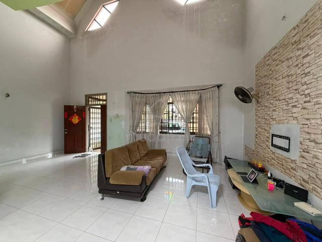 Pelangi Indah 1.5 Storey Terrace House Corner Lot For Sale 1