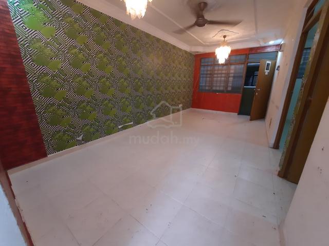 Desa Lembah Permai 4