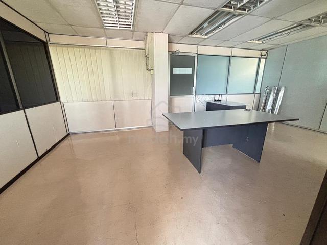 Wisma Malvest office lot 769sf with lift bukit jambul 1