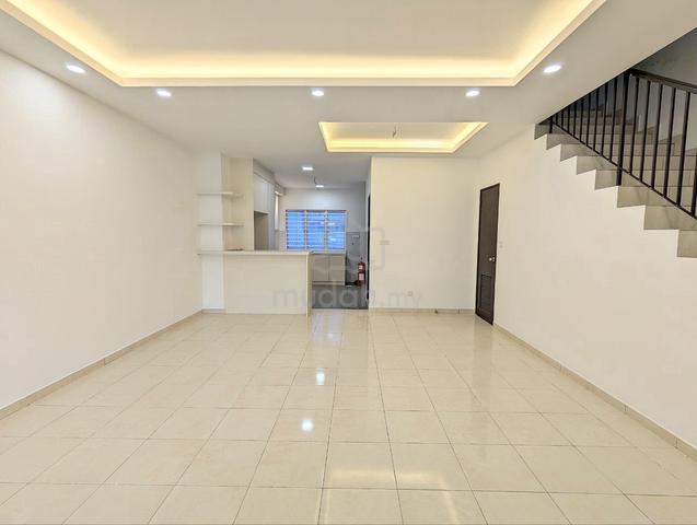 [RENOVATED | VACANT UNIT] 2 Storey House Taman Semarak Warisan 1