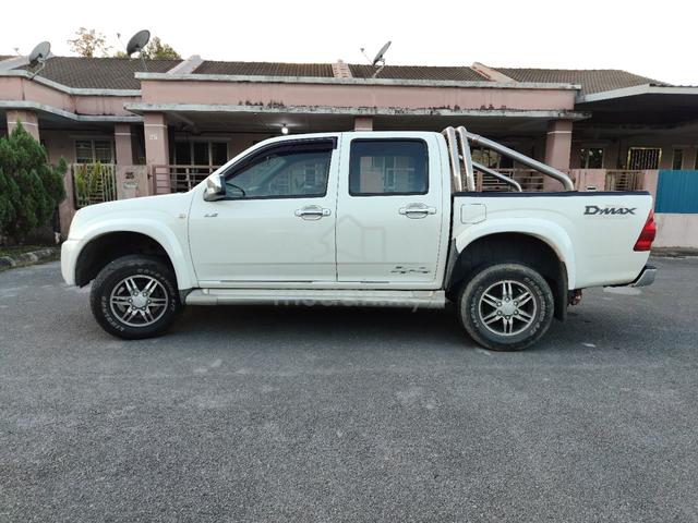 2012 Isuzu D-MAX 3.0 HI-DEF LE (ROLL BAR) - 4