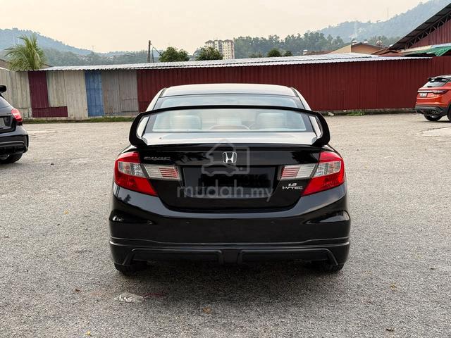 2016 Honda CIVIC 1.8 S (A) - 5