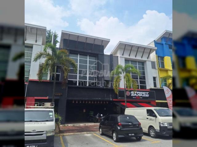 FACING MAIN ROAD🔥HOT LOCATION🔥Shop Office TTDI Jaya Shah Alam 1