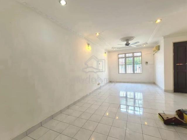 Rent Kota Kemuning 2-Storey Terrace House,Partially furnished, 1