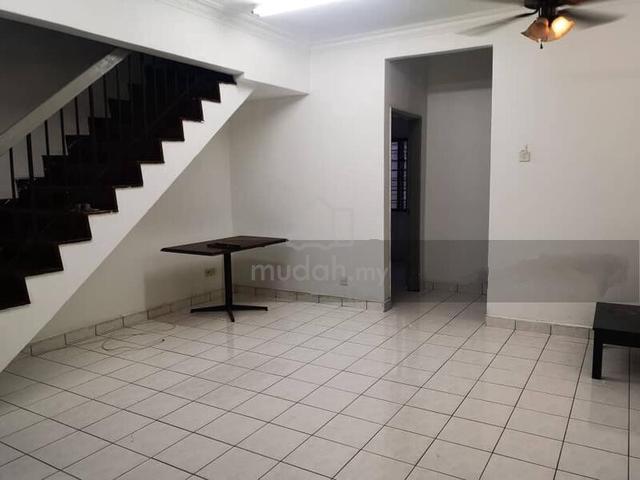 Puchong Utama Double Storey House For Rent 1