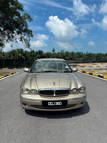 2002 Jaguar X-TYPE 3.0 SWB (A) - 2