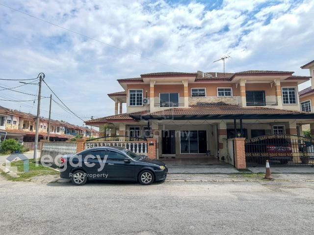 Semi-D 2 Tingkat Corner Lot Taman Teratai, Kuala Kangsar Untuk Dijual 1