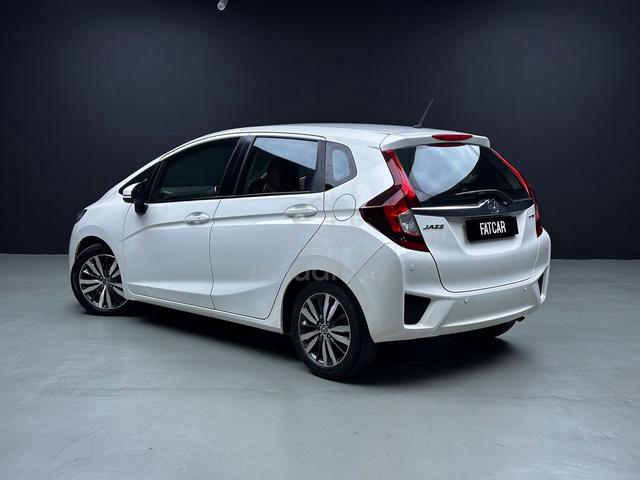 Honda JAZZ 1.5 V FL MIL 80K RED INTERIOR KEYLESS - 4
