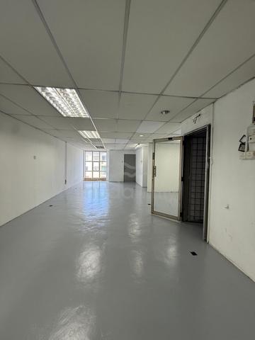 Puchong Taman Kinrara TK1 Facing Main Road  2nd Floor Top Floor 1