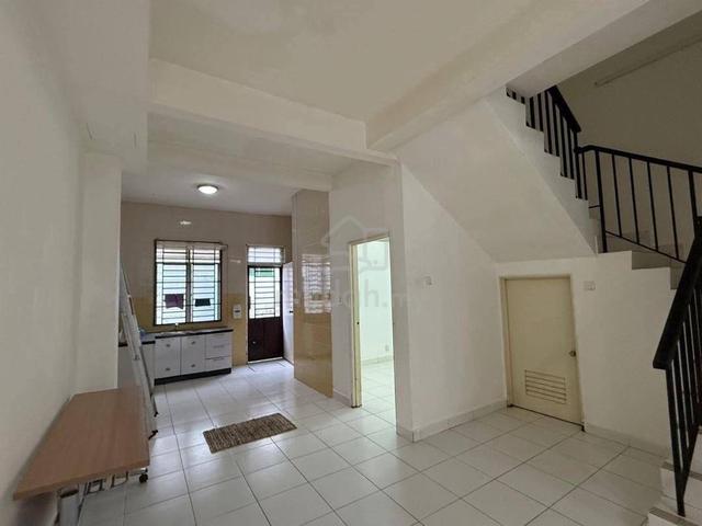 Jalan Jaya Putra 3/xx La Garden Double Storey House Sale Johor Bahru 1