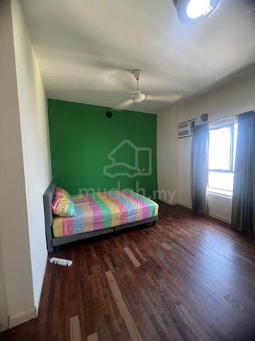 Seri Maya Condominium Master Room For Rent-Male Only 1