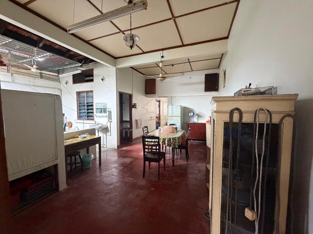 CHEAP!Long CarPouch! Solok York Single Storey, Dhoby Ghaut, Georgetown 1
