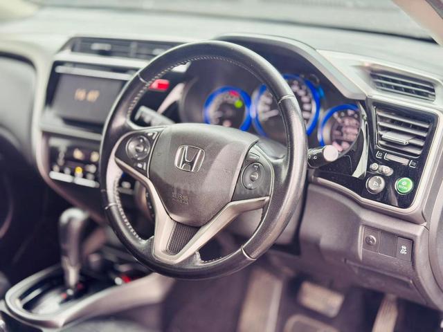 2015 Honda CITY 1.5 V (A) - 4