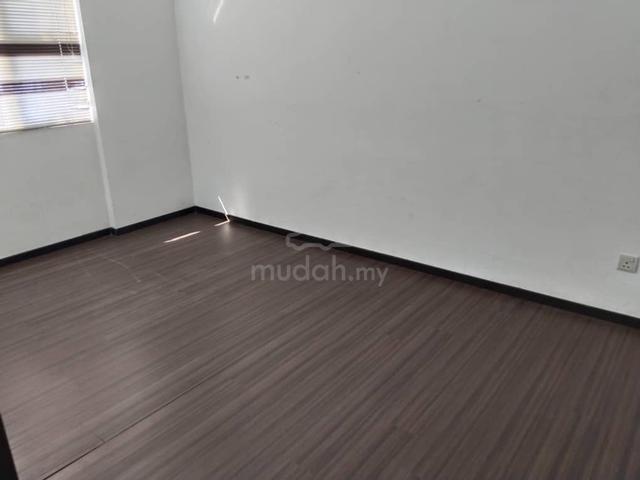 ROOM FOR RENT at Tropics Condominium for Single Adult KUCHING 1