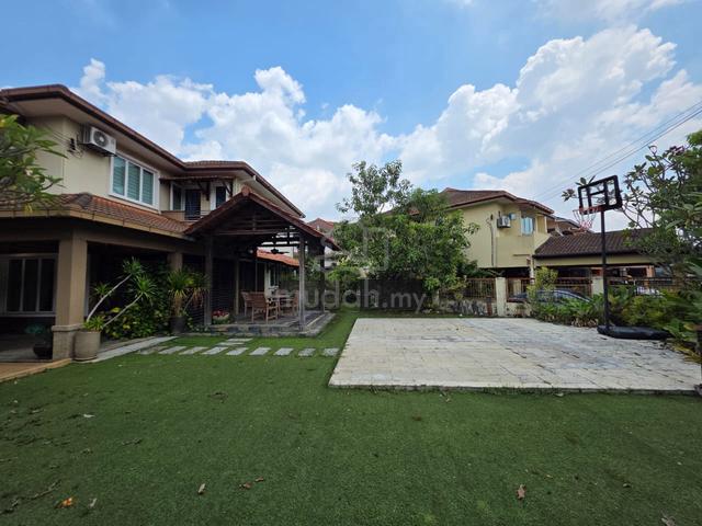 Corner Lot: 2 Storey Section 5 Kota Damansara, Petaling Jaya 1