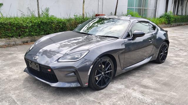 Full Loan 2022 Toyota GR86 2.4 RZ (A) - 2