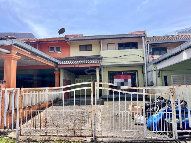 [20x75] MURAH Double Storey Teres Seksyen 4 Bandar Baru Bangi 1