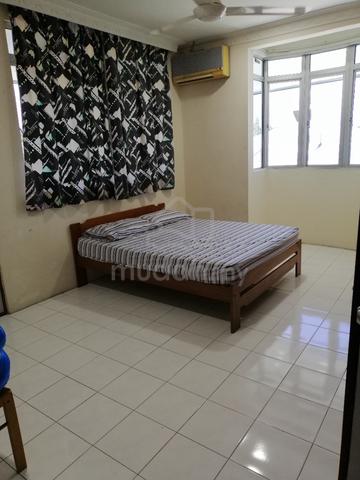 Master room attached bath near hospital QE1 n QE2 for rent 1