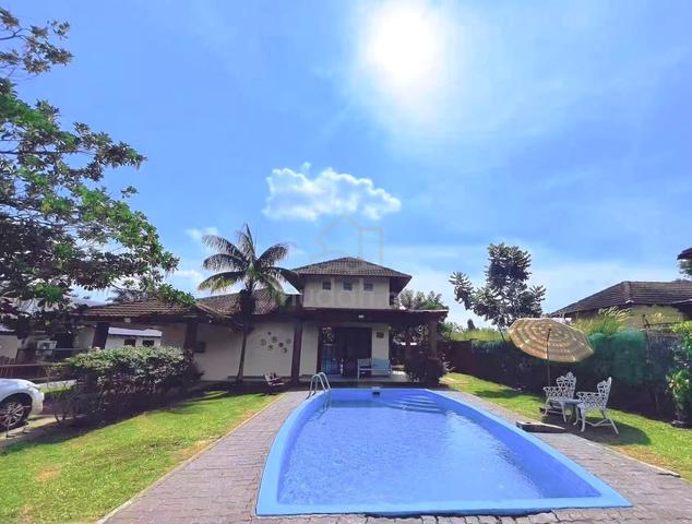 1sty Bungalow D'AMOUR VILLA Alor Gajah Melaka [ PRIVATE POOL ] 1