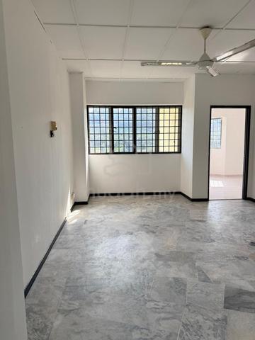 Tasik Heights Apartment 1