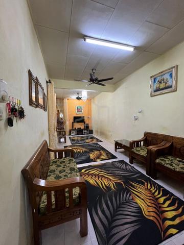 Sudah Renovation! Taman Makmur teres setingkat untuk dijual 3