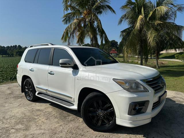 2010 LEXUS LX570 5.7 (A) Tiptop Condition Can Loan - 3