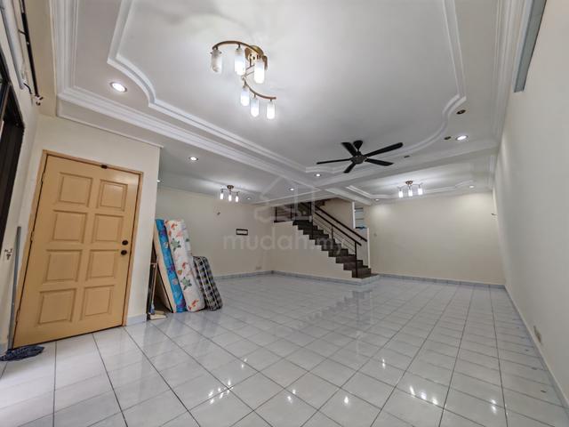 Mount Austin 2 Double Storey Renovated Unblock View 1