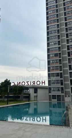 2 Bedroom Unit/Single Sharing Room - Horizon Suites, Bandar Sunsuria 1