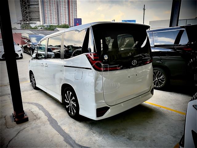 2022 Toyota NOAH 2.0 SZ (A) - 2