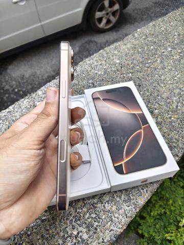 Iphone 16 Pro Max 256GB - photo 5 of 6