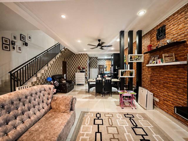 RENOVATED Meranti Hillpark Two Storey, Bandar Hillpark, Puncak Alam 1