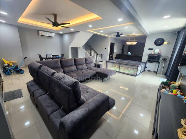 2 Storey For Sale @ Bandar Tiram/ Ulu Tiram/ Corner 24ft/ Renovate 1