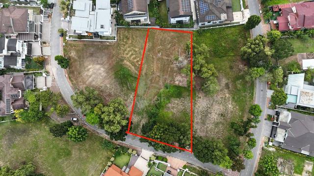 Lot bungalow jalan menara bukit jelutong 1