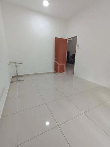 Nusa Sentral Room for Rent 1