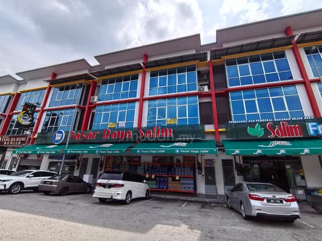 Jalan Salleh Shoplot second floor for Rent (Opposite Bomba) 1