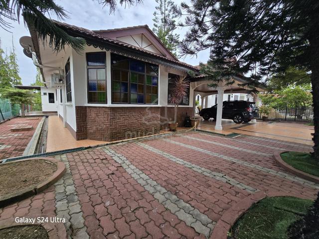 Banglo Setingkat konsep bali Darulaman Height, Jitra 1