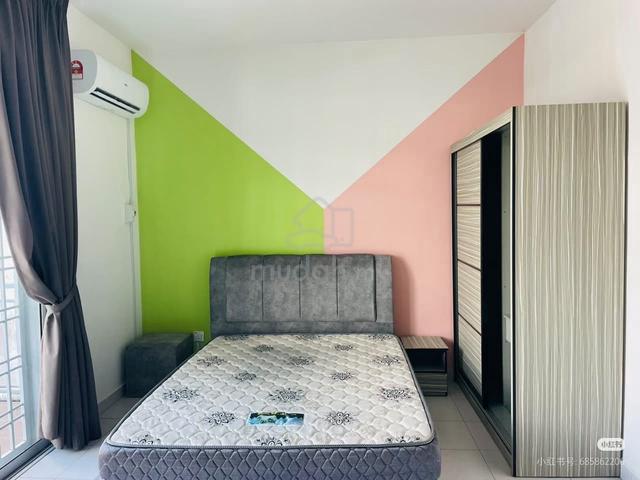 Taman Pulai Mutiara 2.5 storey fully furnished 1