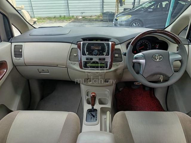 2013 Toyota INNOVA 2.0 G (A) - 3